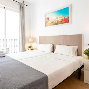 https://malaga-center-flat-city-center-train-station.hotelsinnerja.org